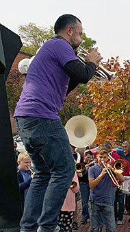 Taylor Ho